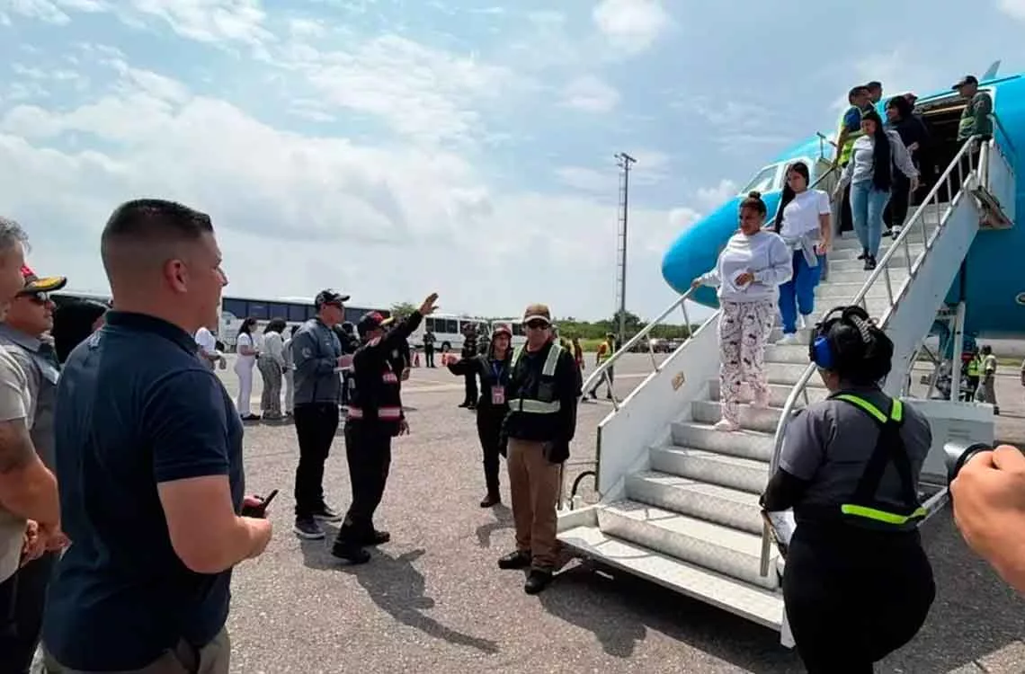 Llega a Venezuela el primer vuelo de repatriación procedente de EEUU desde los terremotos