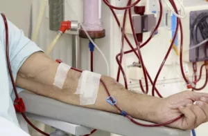 Pacientes renales alertan sobre peligro de complicaciones por falta de insumos