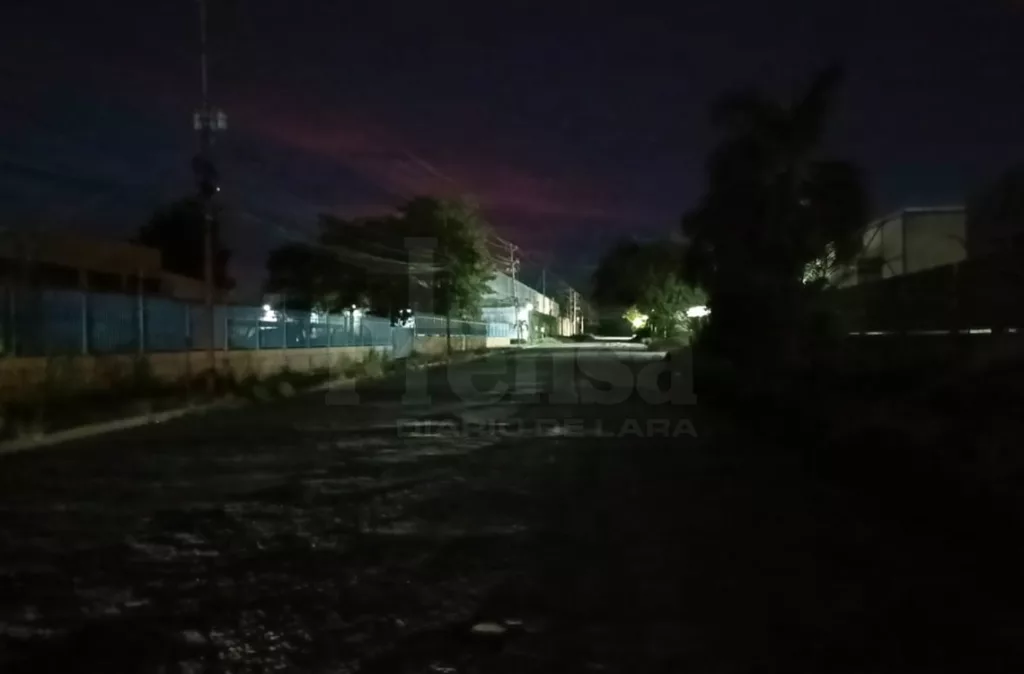 Prolongados cortes eléctricos asfixian la producción y el comercio en el estado Lara