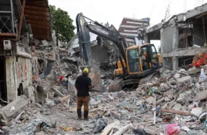 Sube a 265 la cifra de muertos en el terremoto de Colombia