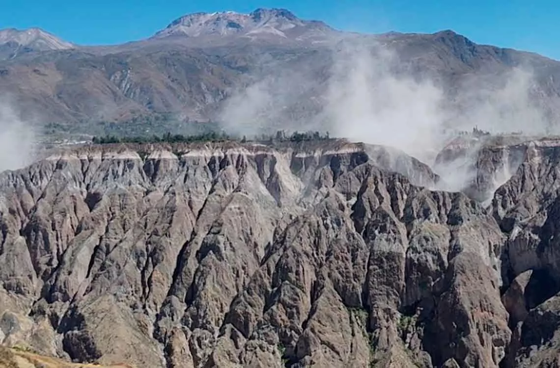 Tres lesionados tras fuerte sismo registrado en Perú