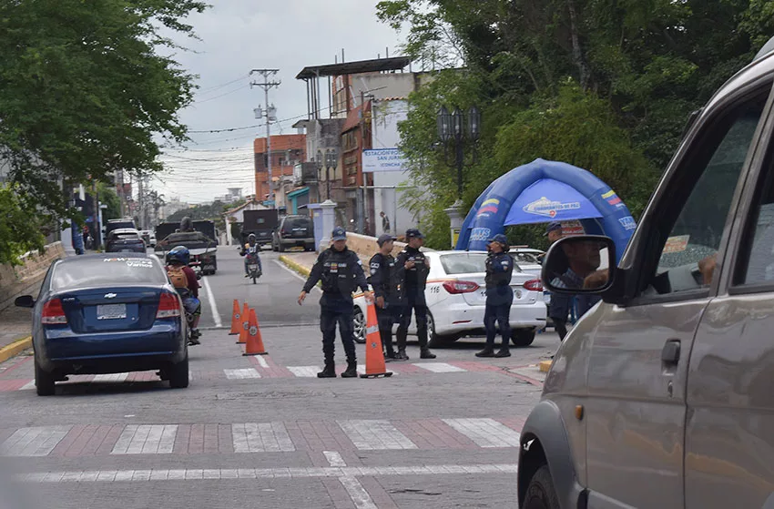 Izquiel: Eliminar alcabalas exige más control sobre policias