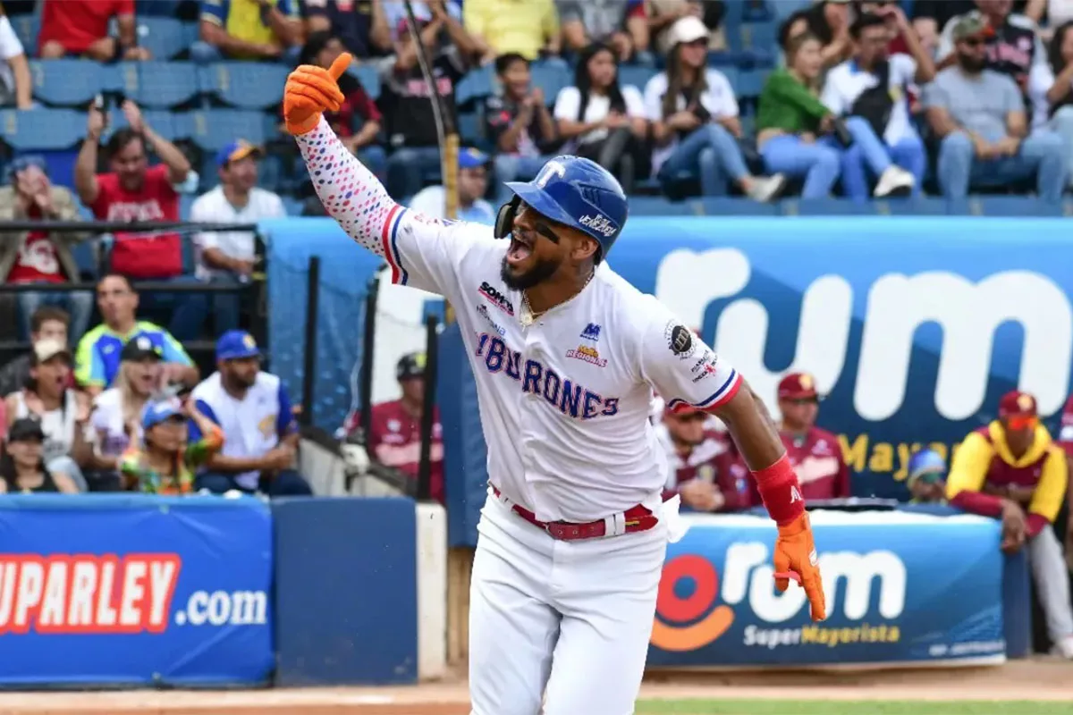 Suspenden a Danry Vásquez de la LMB