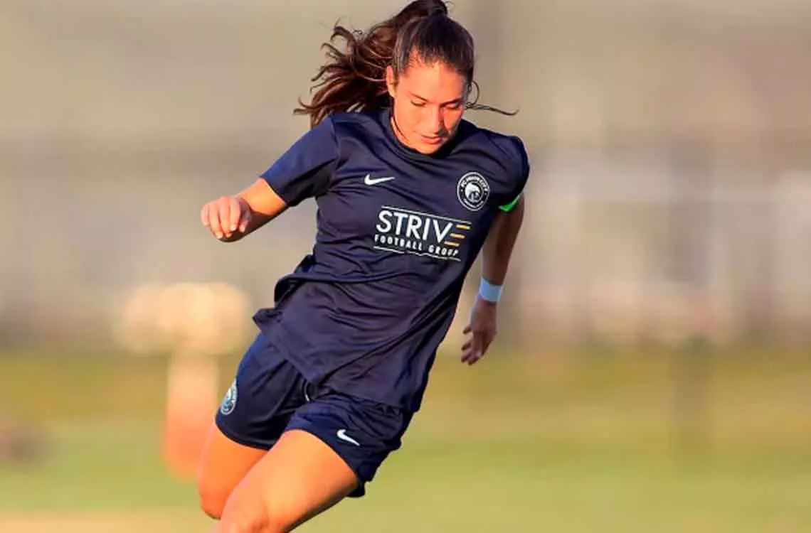 Liberan a joven futbolista venezolana que había sido detenida por ICE