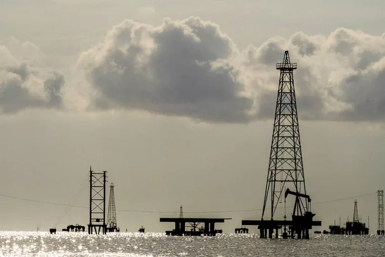 Donald Trump se reunirá con ejecutivos de refinerías tras acuerdo petrolero con Venezuela