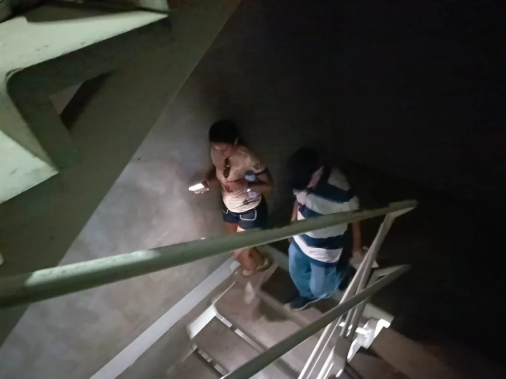 Entre grietas y apagones: Turistas piden mejoras operativas en el Manto de María