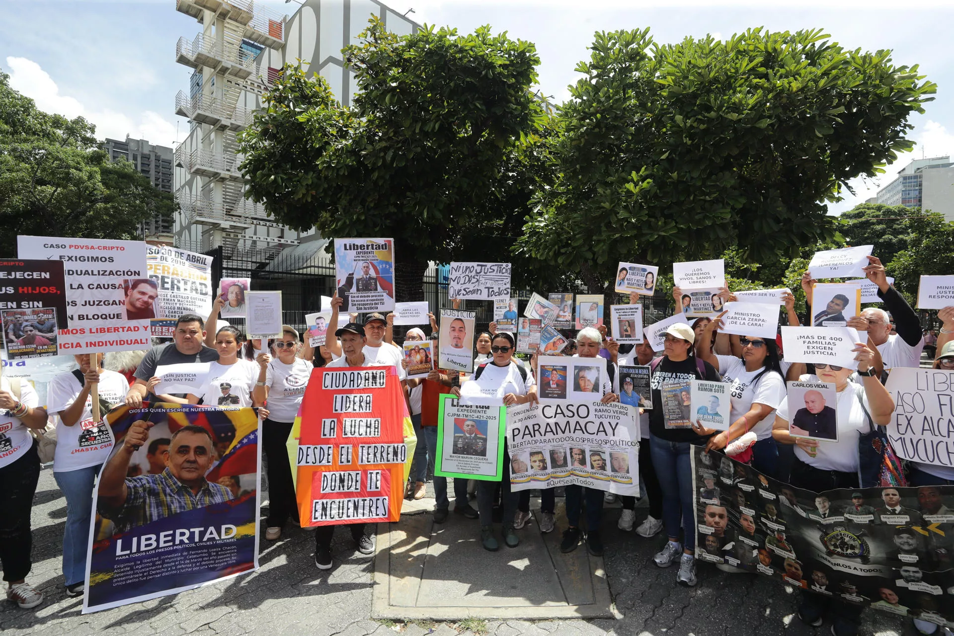 Familiares de presos políticos marcharon en Caracas por la libertad de sus seres queridos