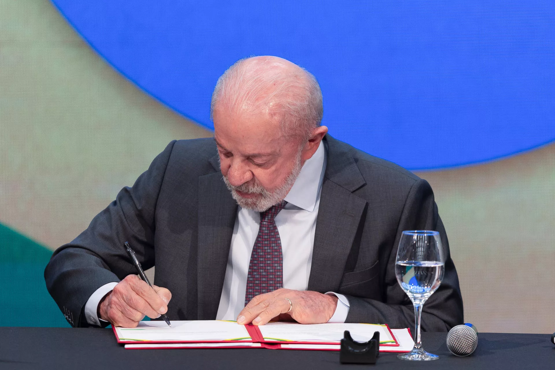 Claves de la medida de Lula que pone en jaque al mercado de apuestas online en Brasil
