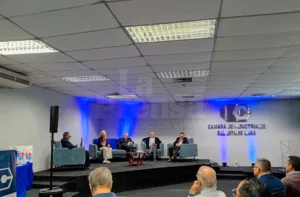 Empresarios: Venezuela debe avanzar hacia un nuevo régimen laboral