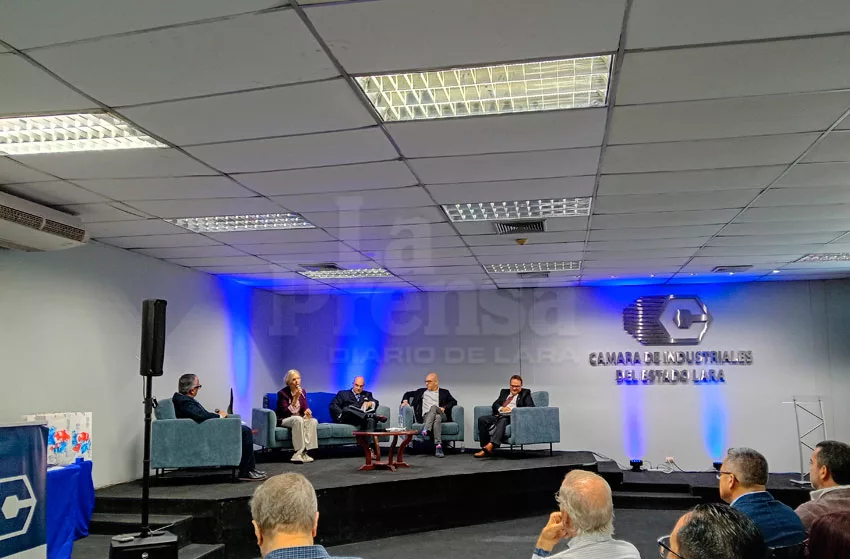Empresarios: Venezuela debe avanzar hacia un nuevo régimen laboral