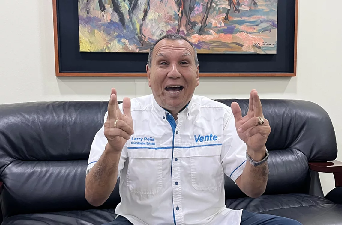 Larry Peña exige elecciones presidenciales prioritarias para solucionar la crisis y atraer inversiones