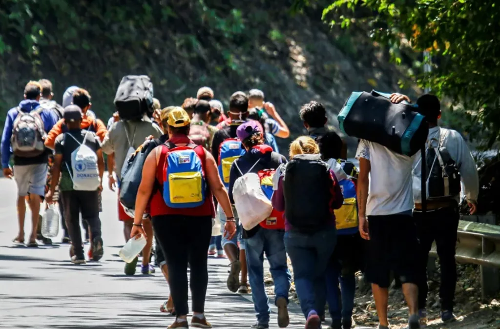 Países de América Latina endurecen su política migratoria contra los venezolanos