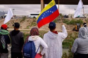 Países de América Latina endurecen su política migratoria contra los venezolanos