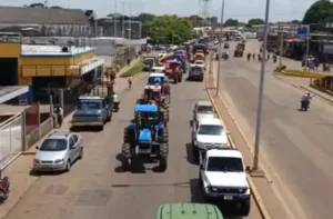 Productores de arroz en Guárico protestan con un "tractorazo" contra la importación masiva del rubro