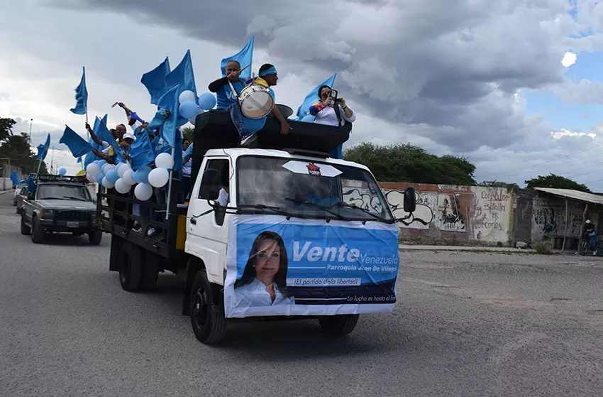 Militantes de Vente recorrieron las calles del oeste de Barquisimeto