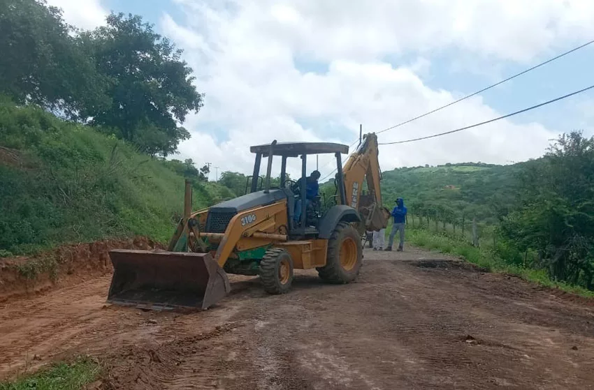 Inician trabajos de recuperación en vía de Urdaneta