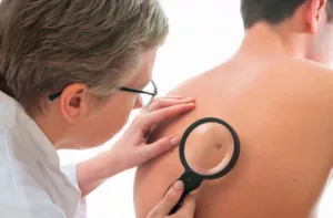 Sociedad de Dermatología denuncia intrusismo y desinformación en redes sociales