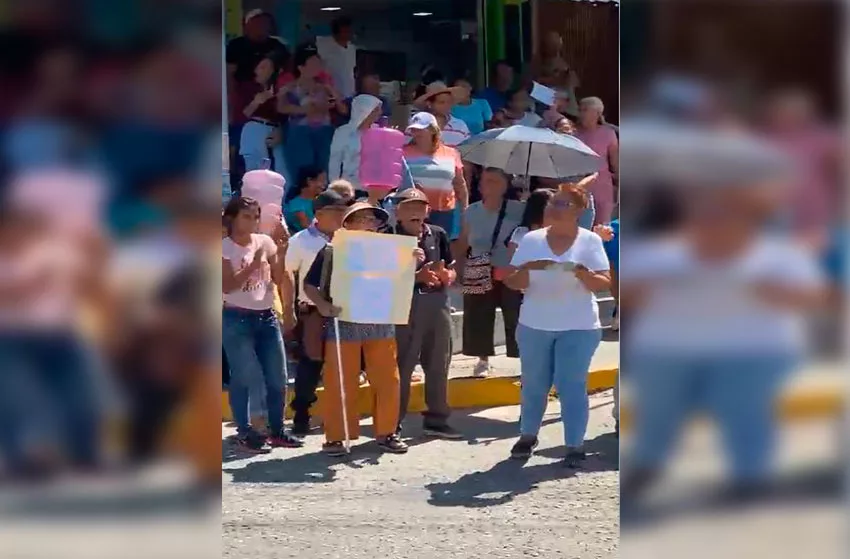 Habitantes de El Jebe protestan ante los cortes de electricidad y las fallas en el servicio de agua