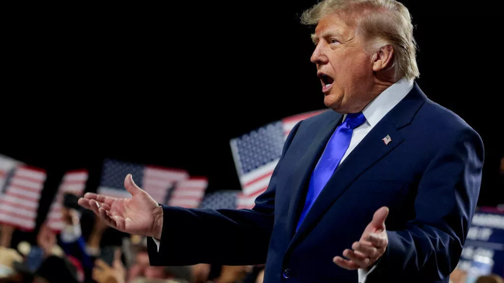Trump afirma que acuerdo petrolero con Venezuela garantiza reservas para 500 años a EE. UU.
