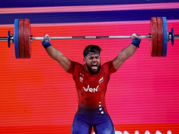 Keydomar Vallenilla revalida su jerarquía con el oro en los 95 kg