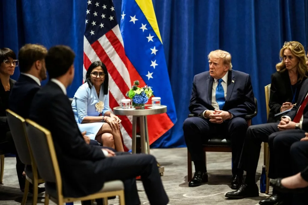 Primer encuentro presencial entre Donald Trump y Delcy Rodríguez. Ocurrió el martes 22 de septiembre en la ONU