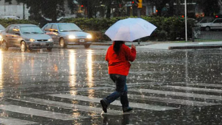 Inameh prevé lluvias dispersas y descargas eléctricas por el paso de la onda tropical n.º 56