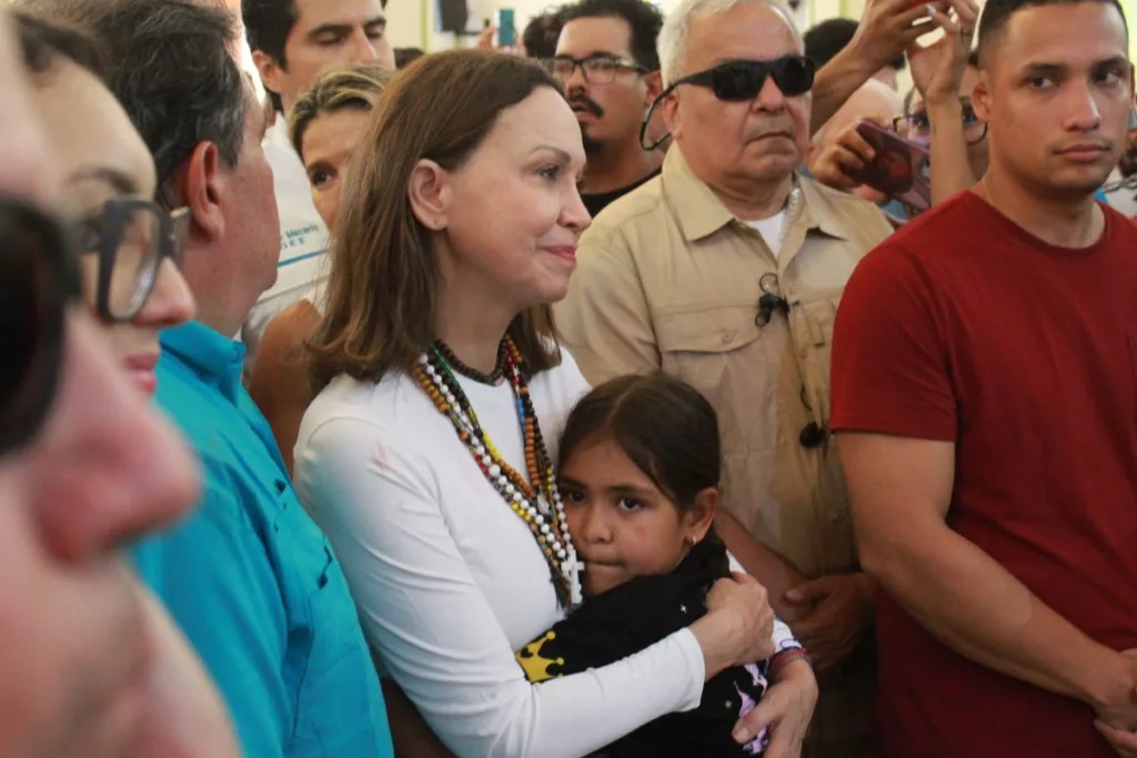 Retorno de Machado cambia el tablero político del país 