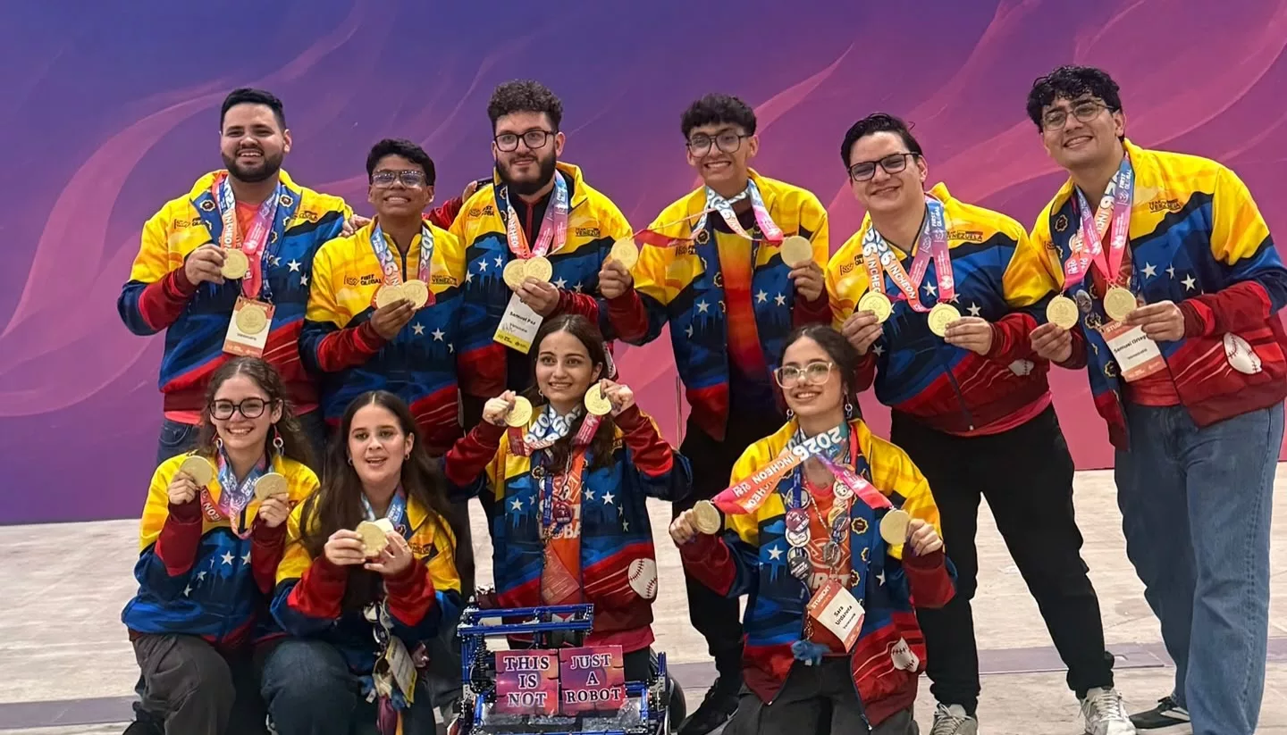 Venezuela tricampeona mundial de robótica en el FIRST Global Challenge 2026