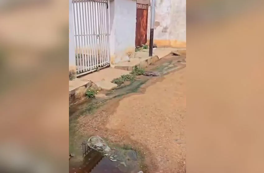 En el municipio Torres: Vecinos de la calle Carabobo padecen por desborde de aguas negras